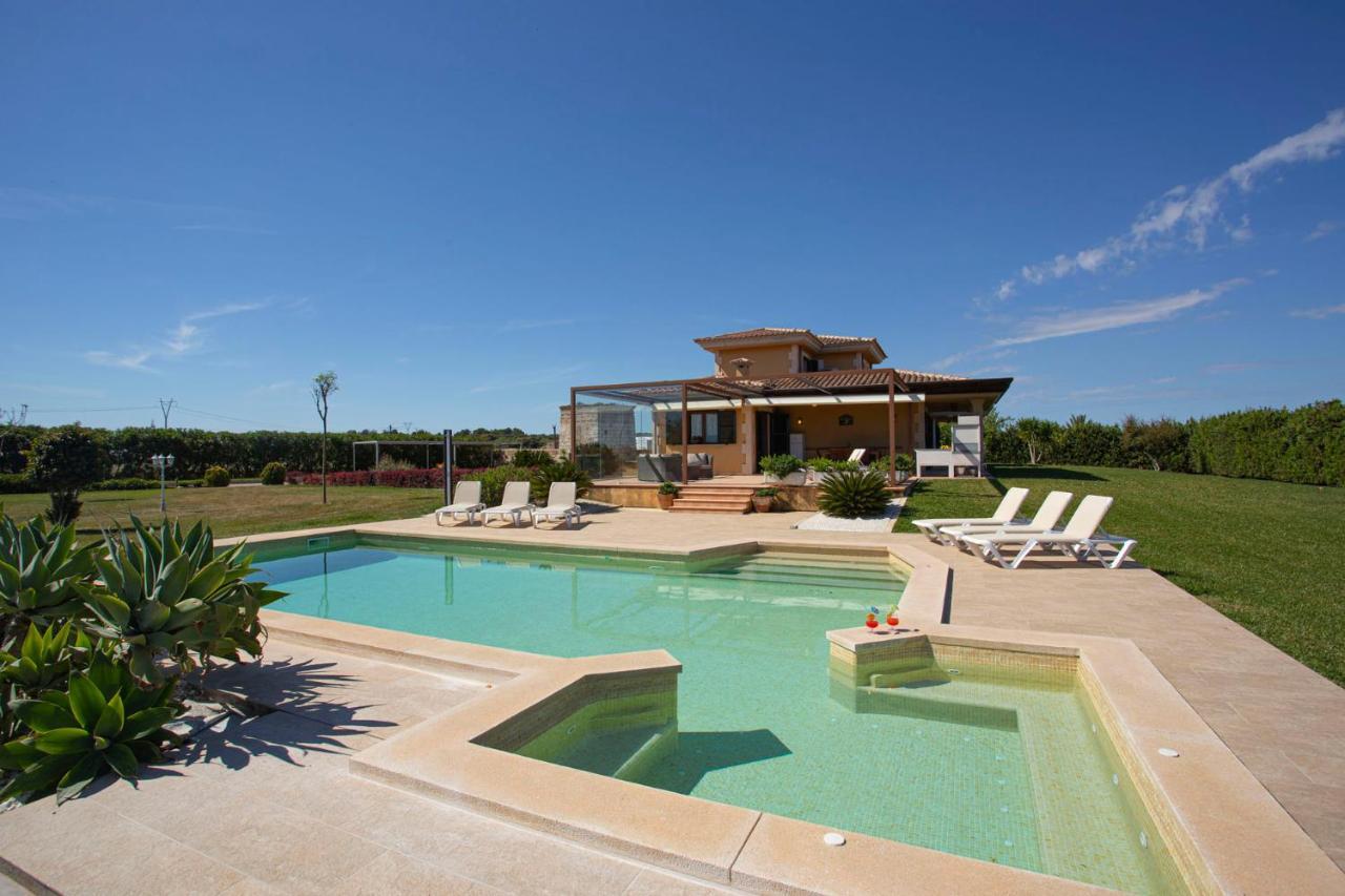 Alegria Villa Muro