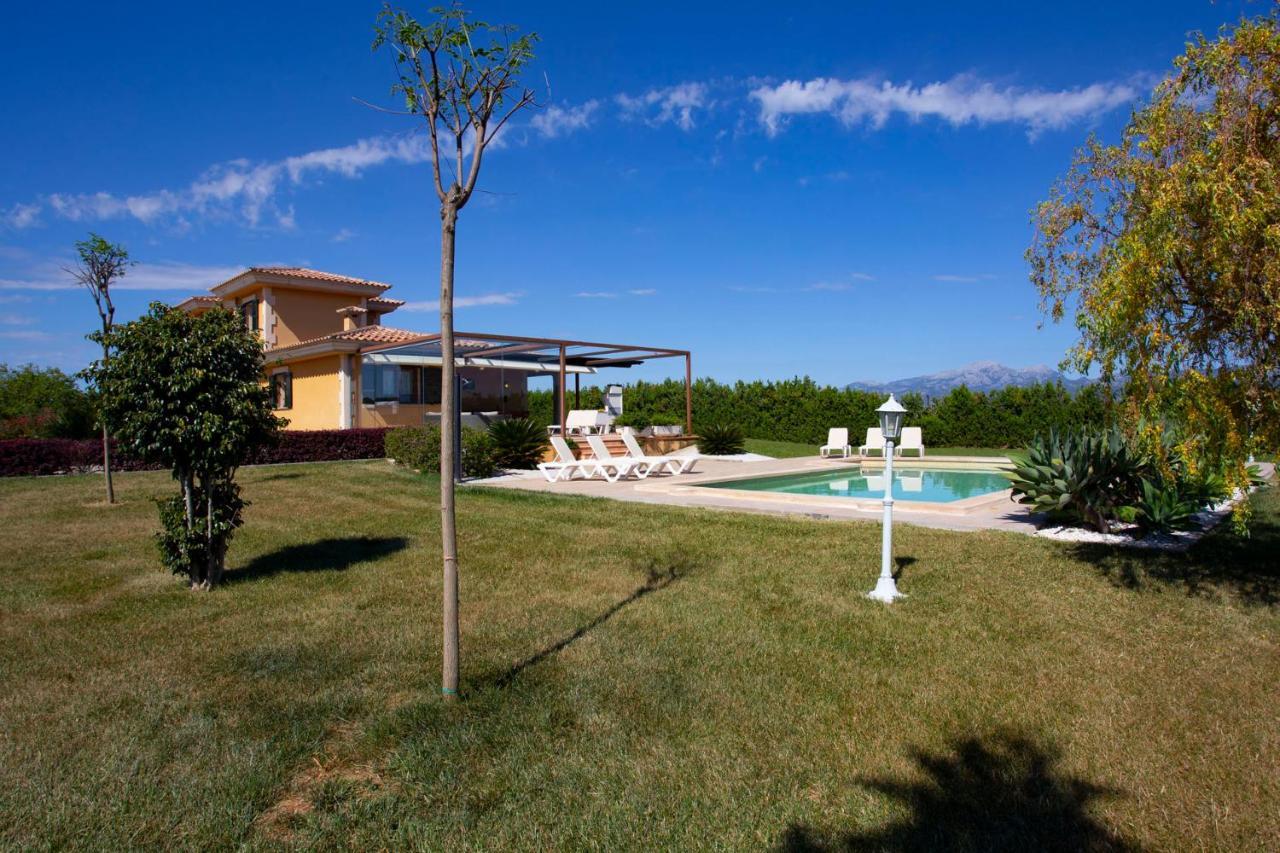 Alegria Villa *